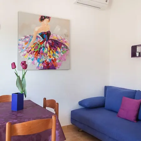Apartment Nela Tucepi