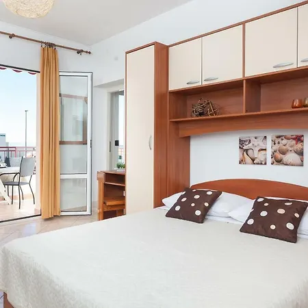 Apartment Nela *