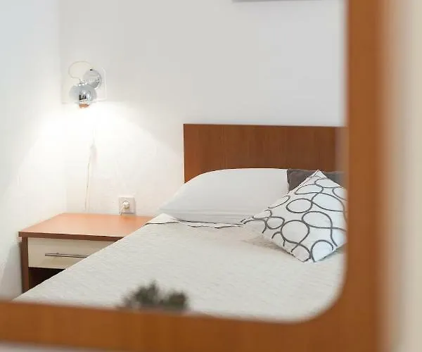 아파트 Nela 투체피